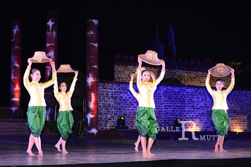 20151125-Loy Kratong_12.JPG